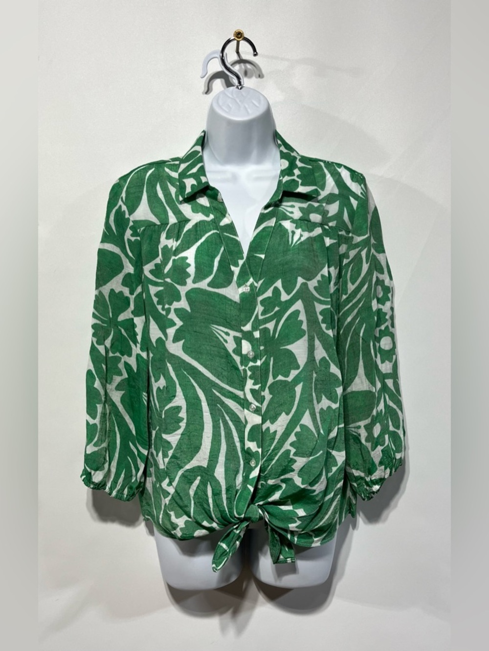 Hope & Harlow Lightweight Rayon Blend Floral Patterned Blouse Womens Size Medium